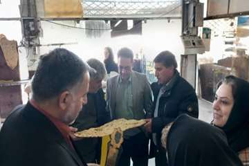 از پیشگامی نانوایی های منتخب در تولید نان کامل تقدیر شد